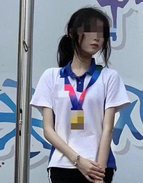 情侣网红博主吃瓜视频,网红情侣博主带你揭秘甜蜜瞬间